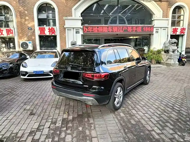 Mercedes-Benz GLB