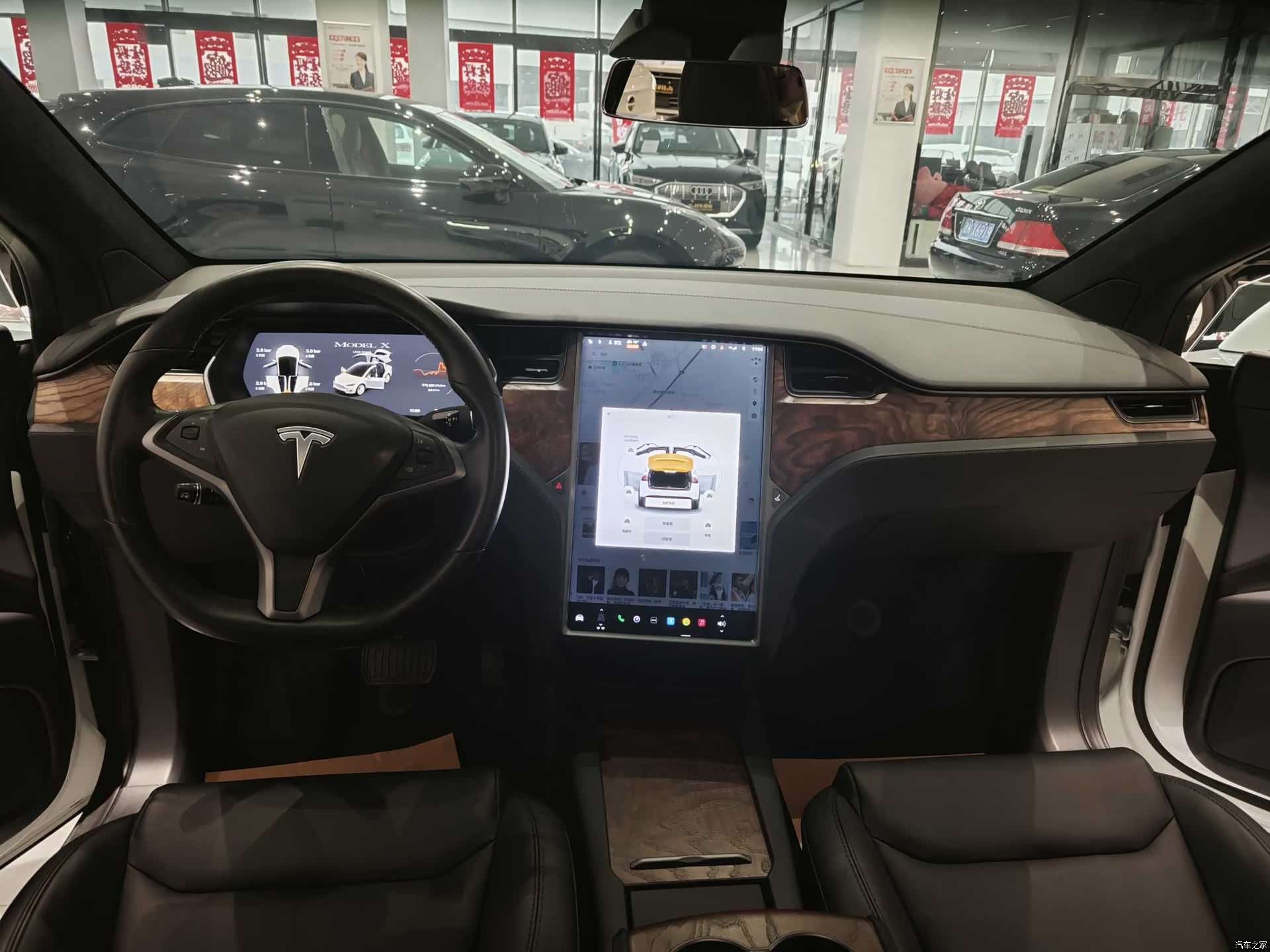 Tesla Model X, 2020 9