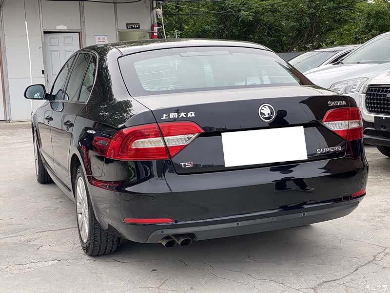 Skoda Superb, 2015 12