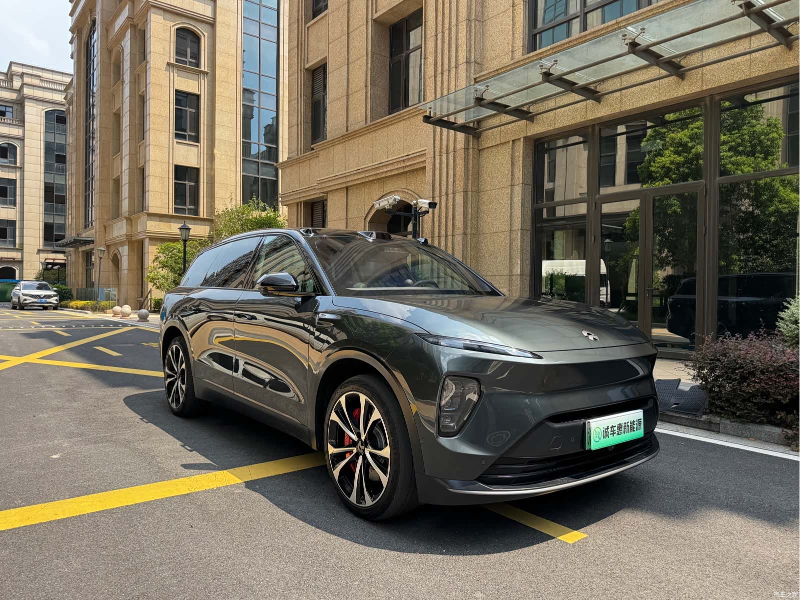 NIO ES8, 2023 3