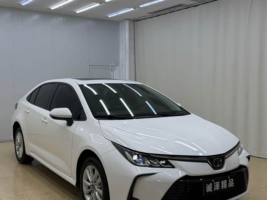 Toyota Corolla 2023, фото 3