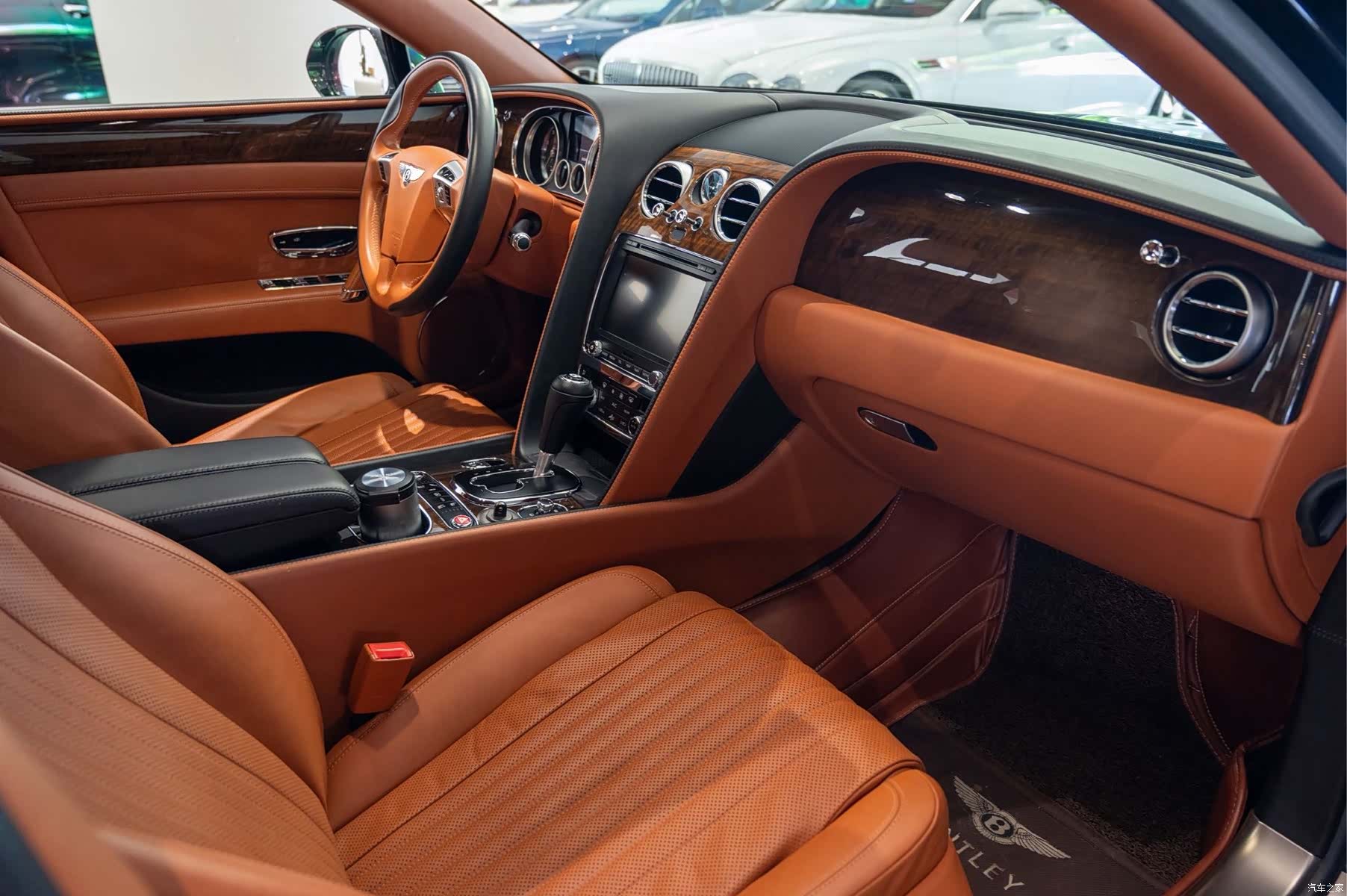 Bentley Flying Spur, 2018 17