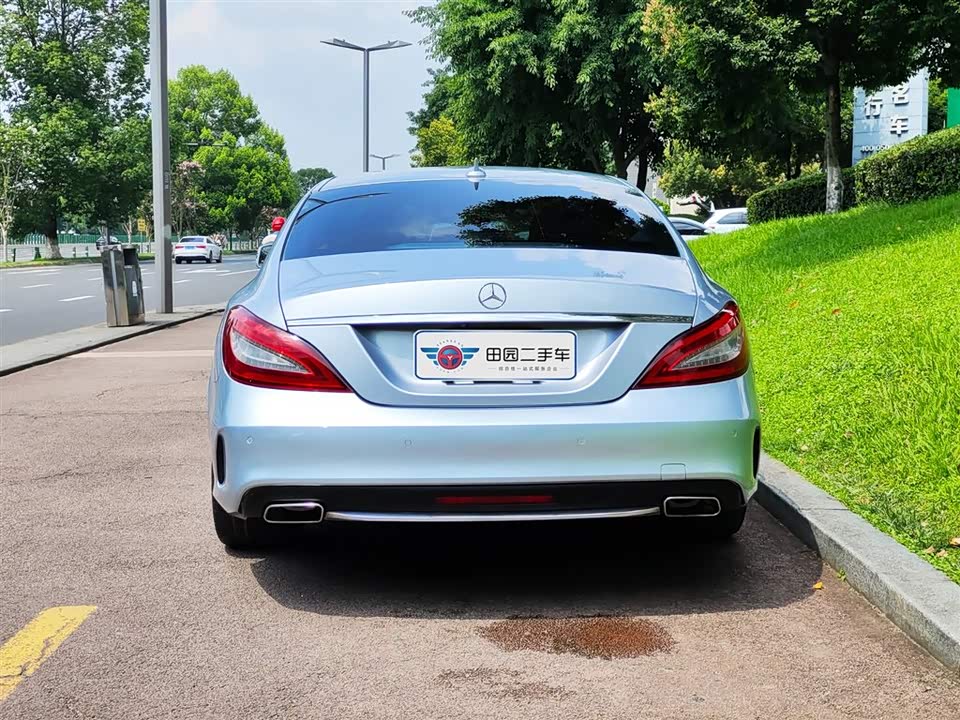 Mercedes-Benz CLS Mercedes-Benz CLS