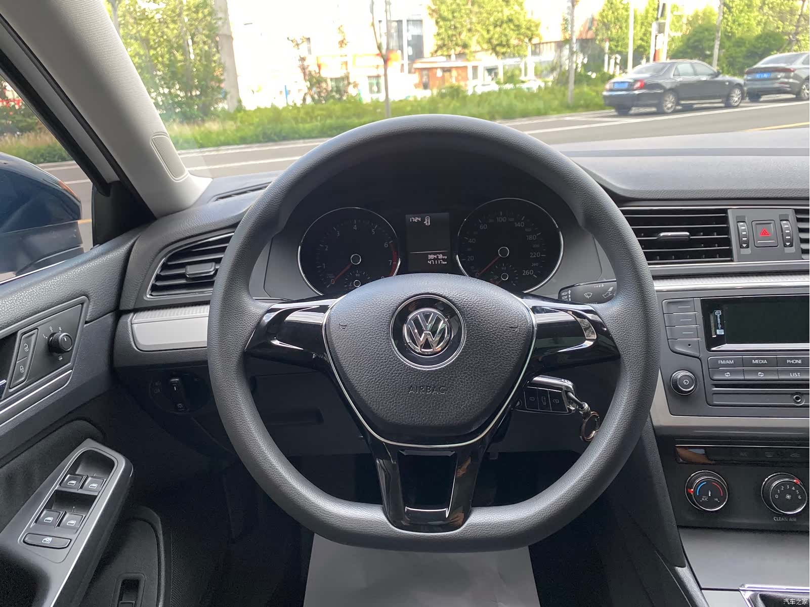 Volkswagen Lamando, 2017 15