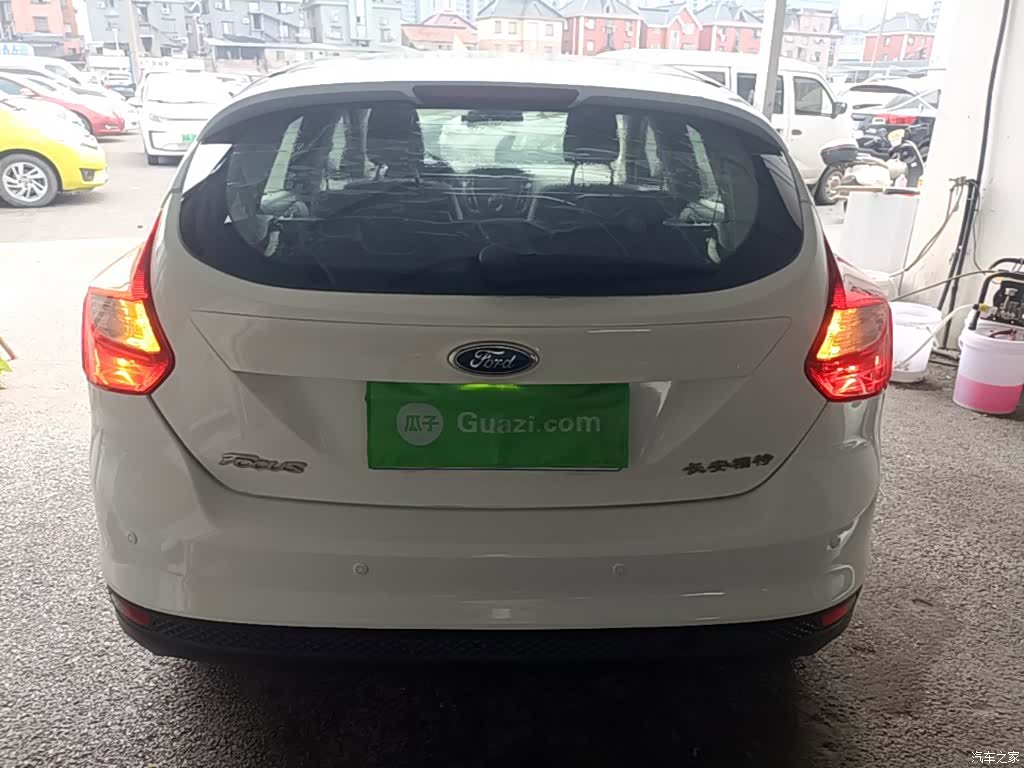 Ford Focus, 2014 6