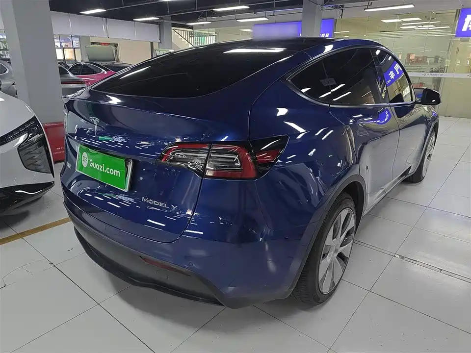 Tesla Model Y Tesla Model Y