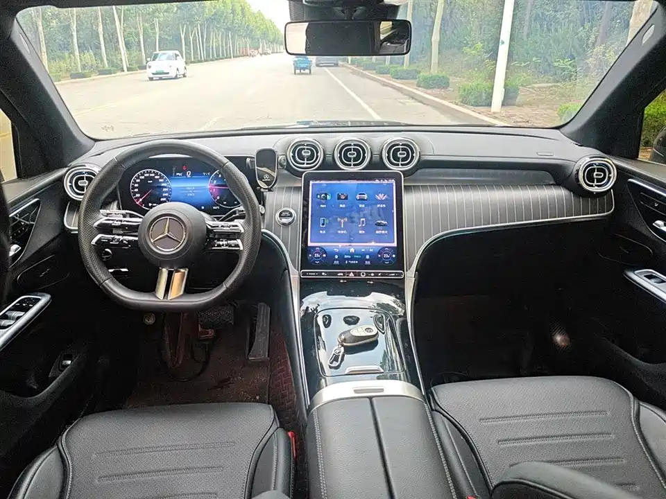 Mercedes-Benz GLC Mercedes-Benz GLC