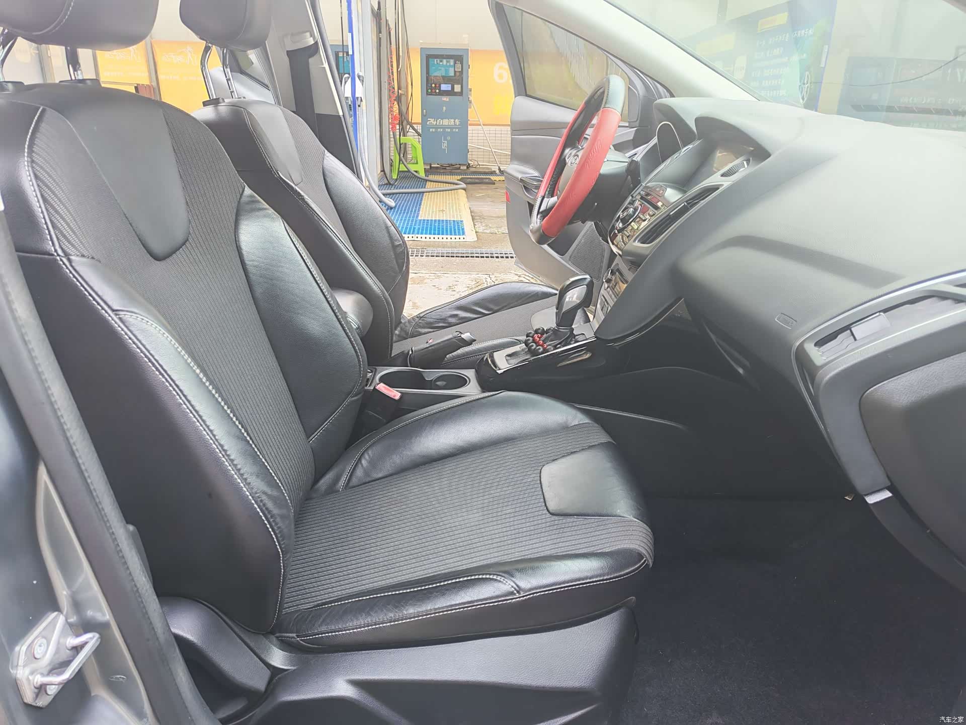 Ford Focus, 2014 12