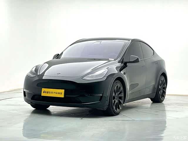 Tesla Model Y, 2021 1