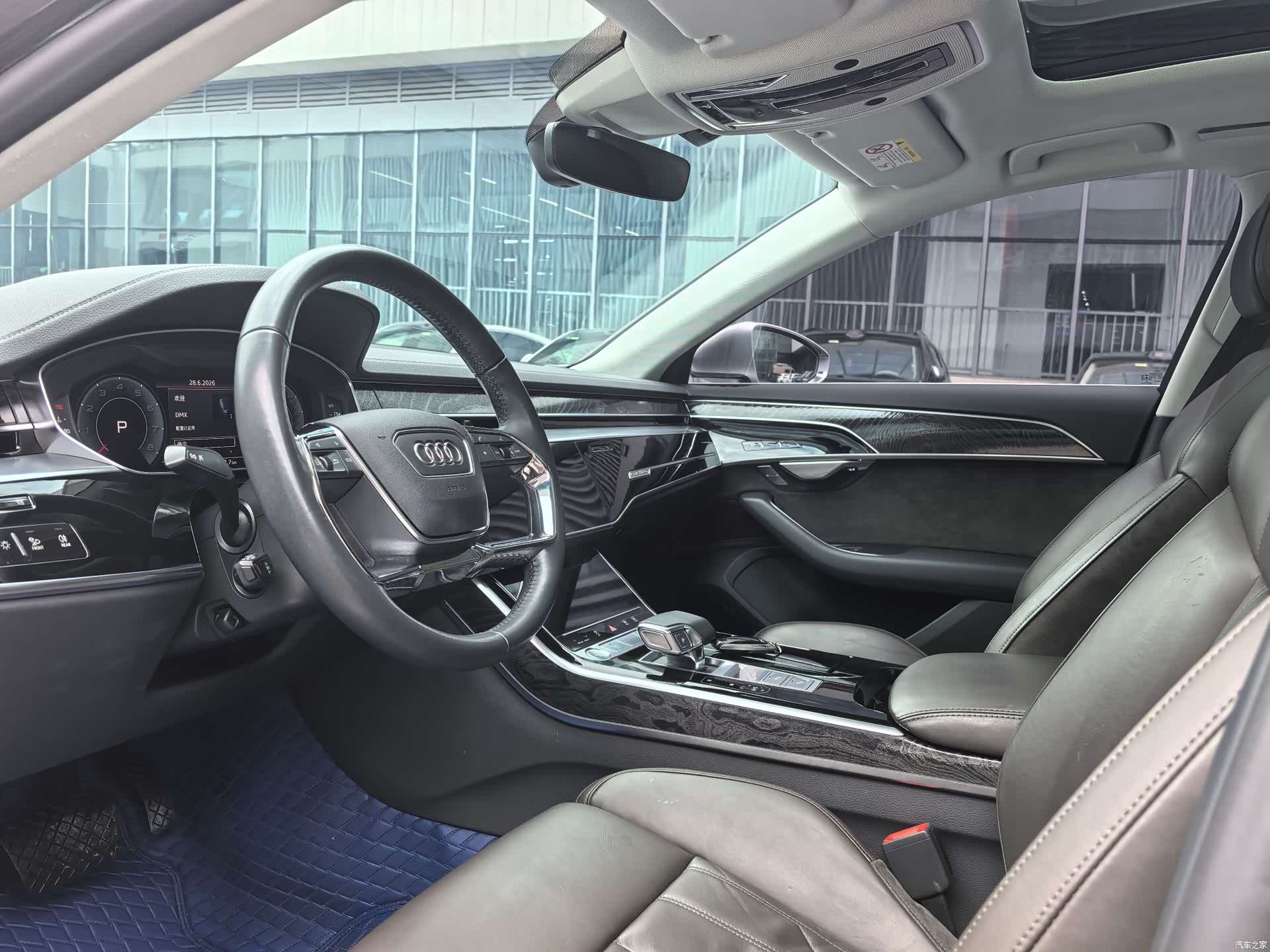 Audi A8L, 2019 9