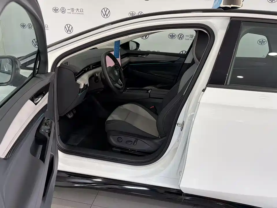 Volkswagen ID.7 VIZZION