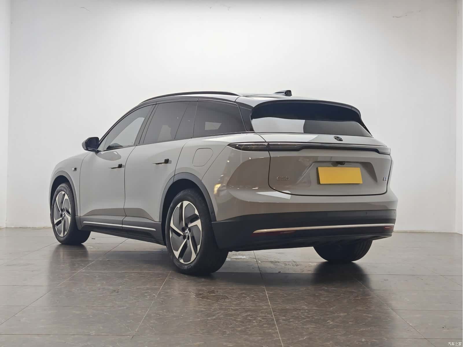 NIO ES6, 2025 4