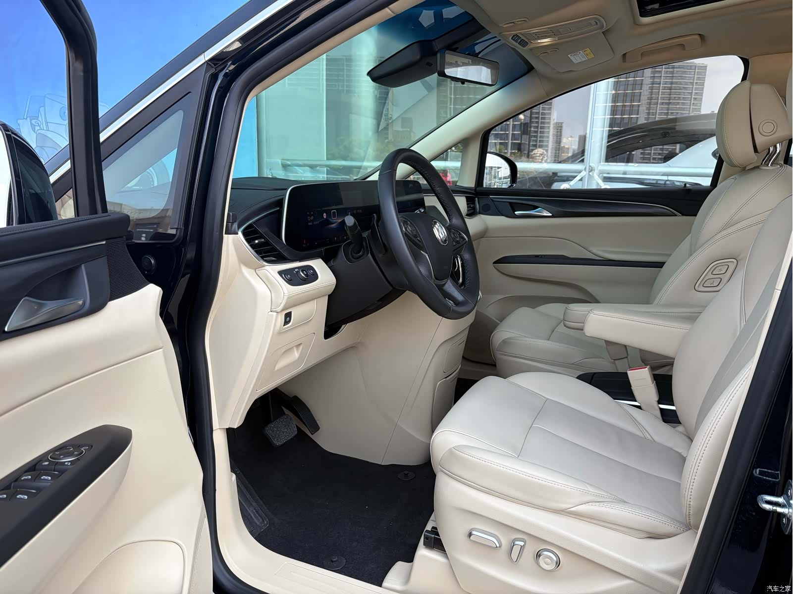 Buick GL8, 2023 4