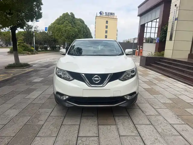 Nissan Qashqai 2017 — купить из Китая под заказ
