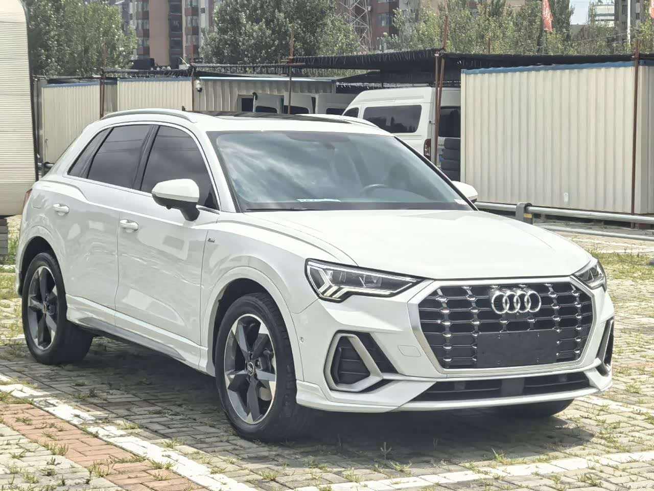 Audi Q3, 2023 3