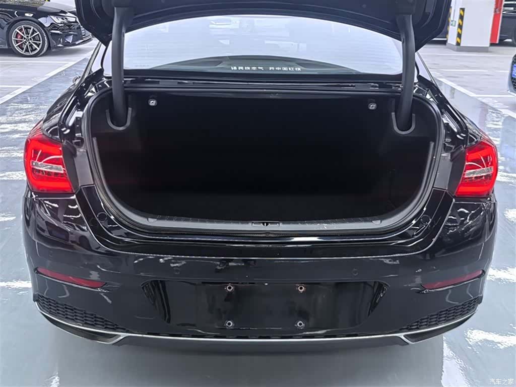 Hongqi H5, 2021 15