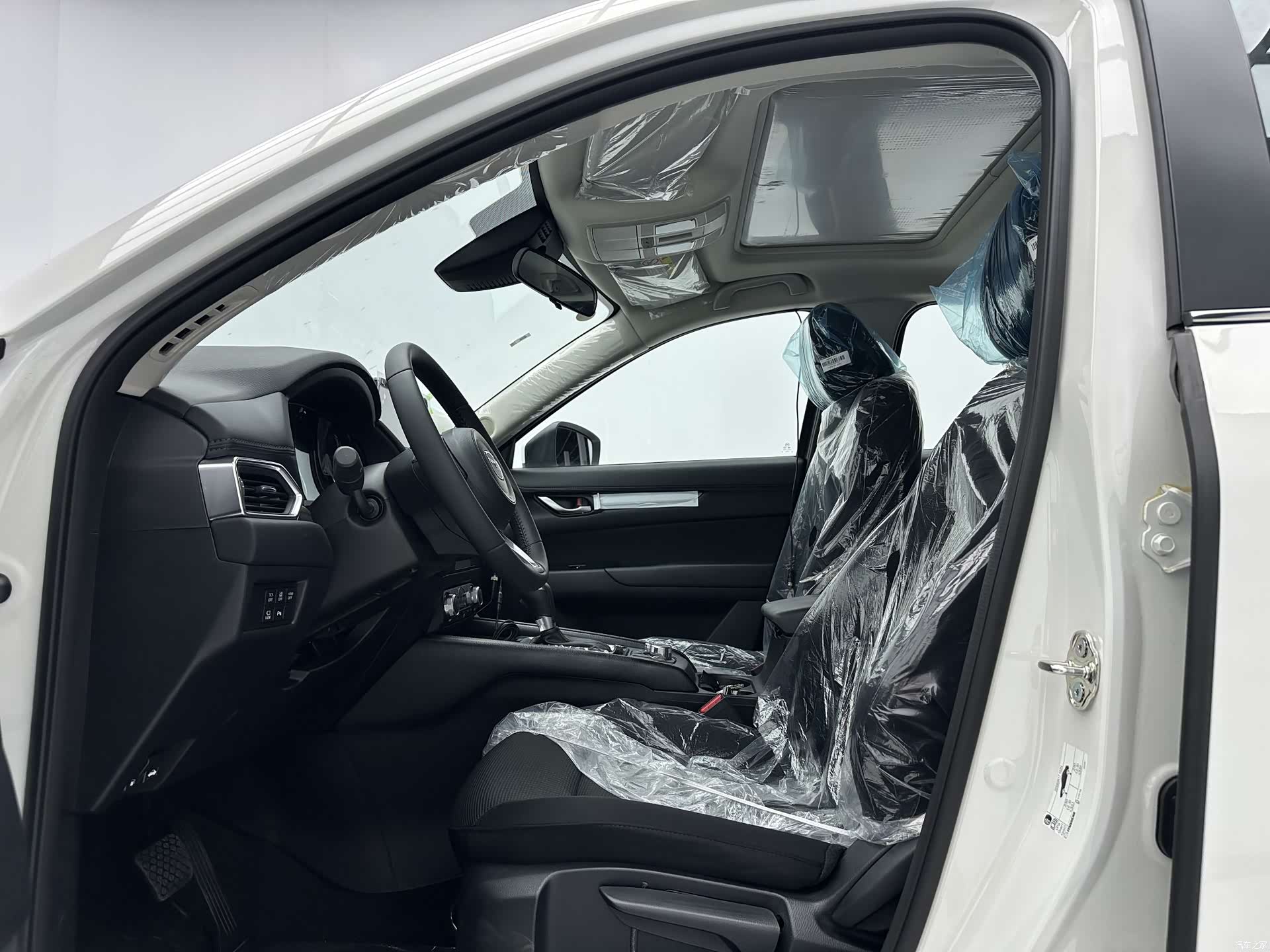 Mazda CX-5, 2026 все фото