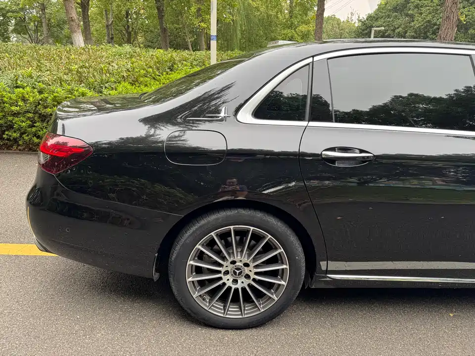 Mercedes-Benz E-class Mercedes-Benz E-class