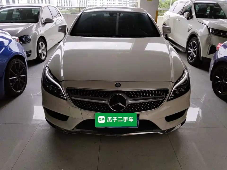 Mercedes-Benz CLS Mercedes-Benz CLS