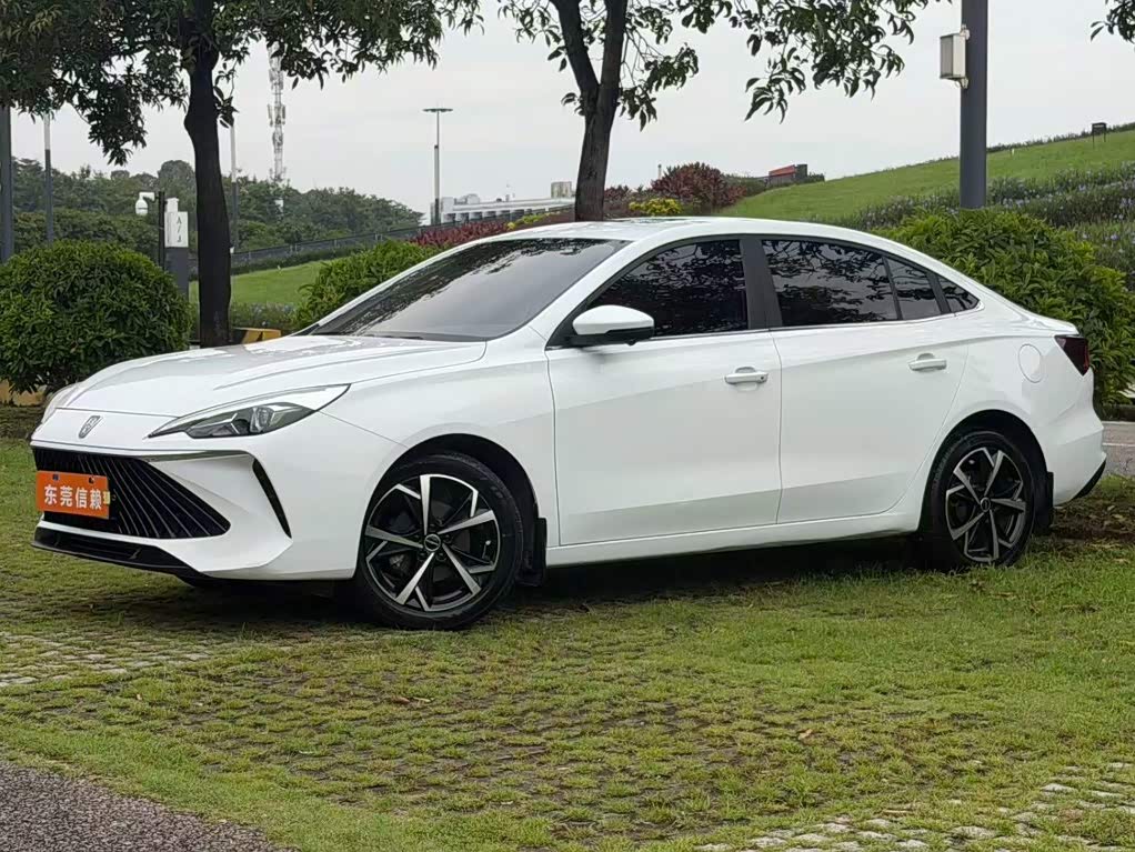 Roewe i5
