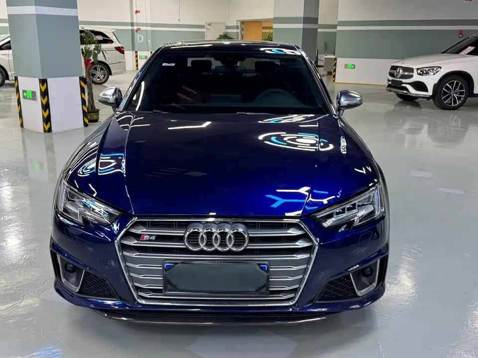 Audi S4