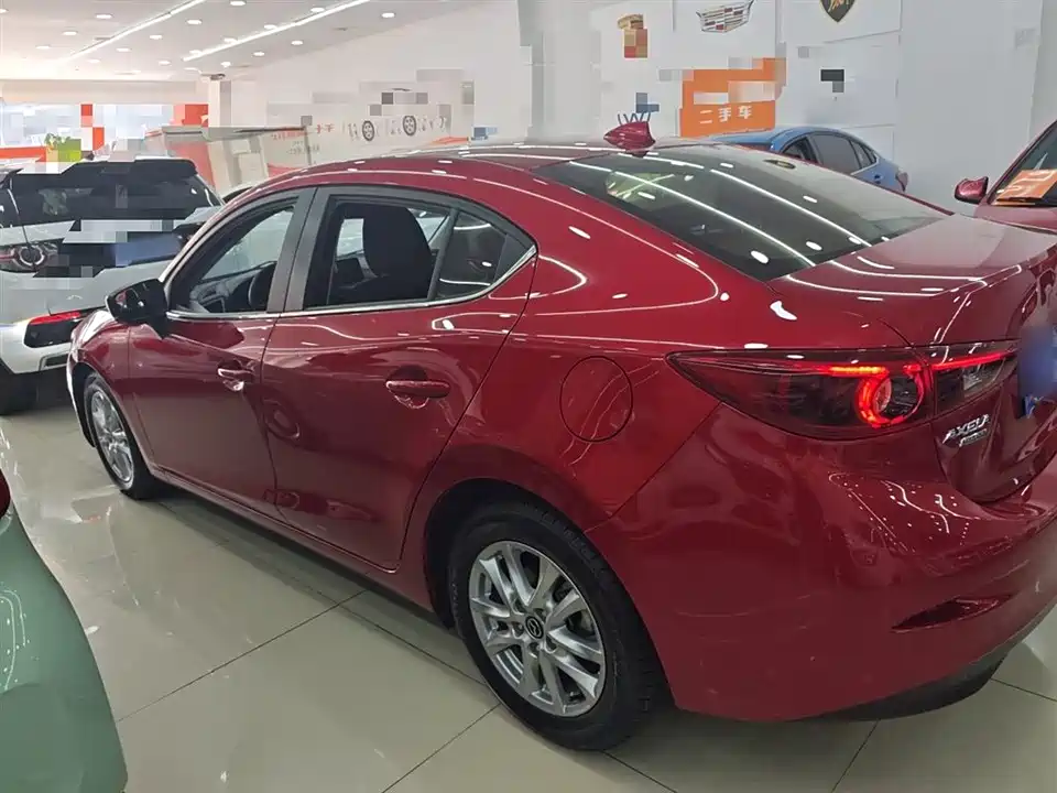 Mazda 3 Angkesaila