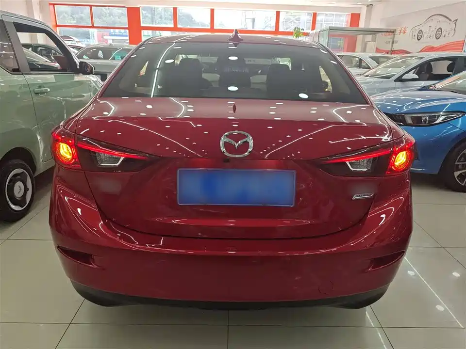 Mazda 3 Angkesaila
