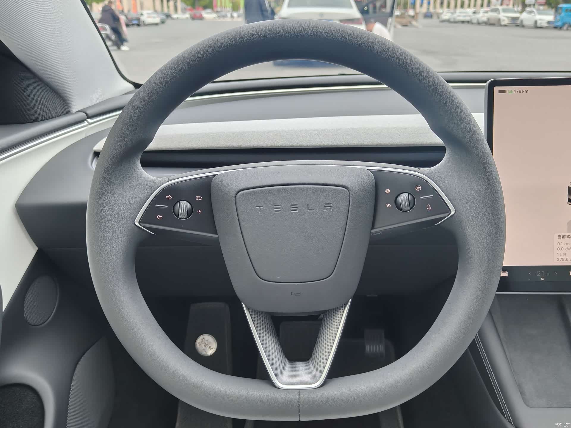 Tesla Model 3, 2024 17