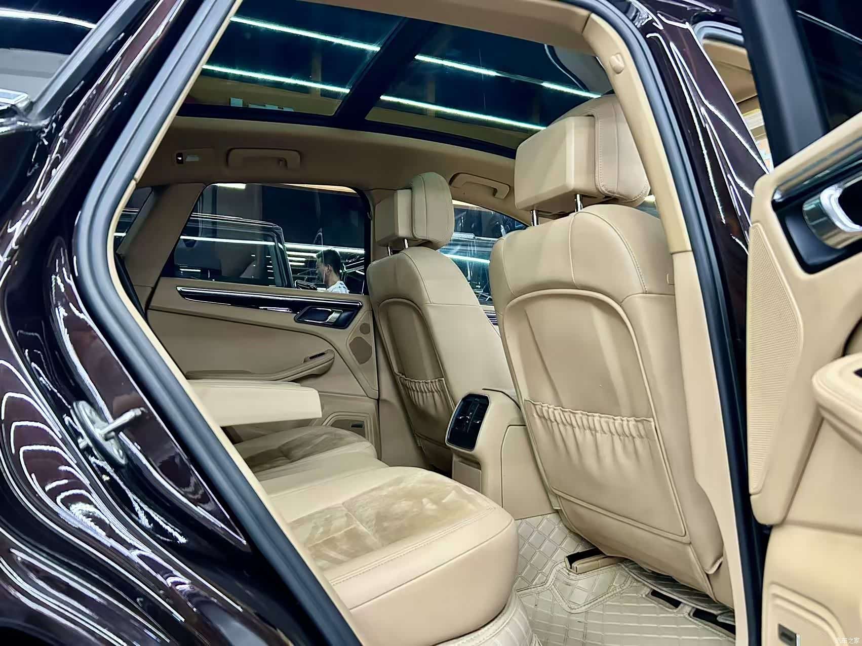 Porsche Macan, 2015 11