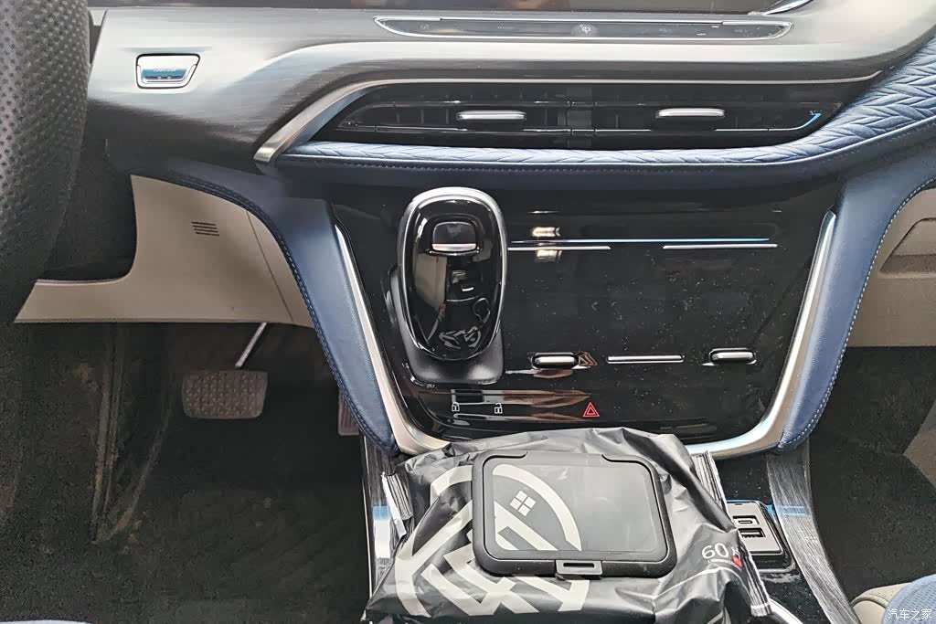 Buick GL8, 2024 16