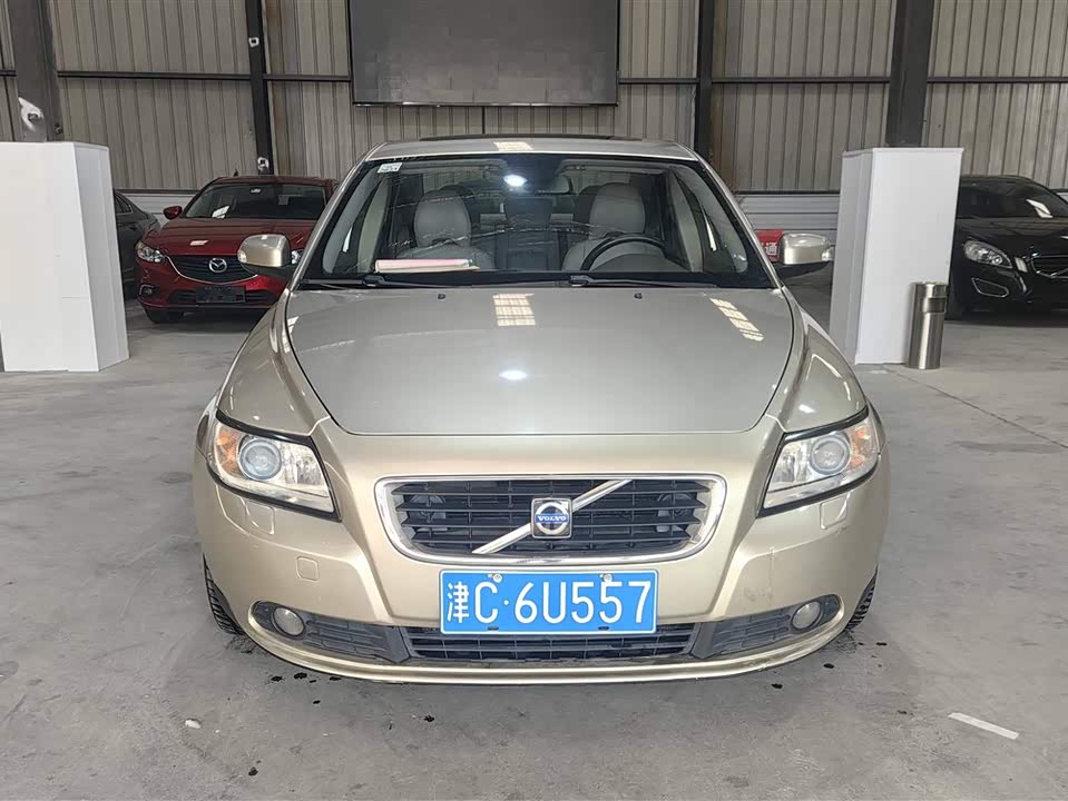 Volvo S40