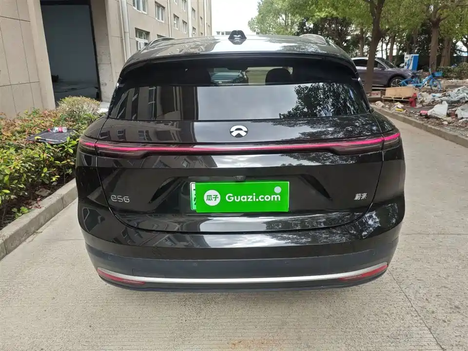 NIO ES6