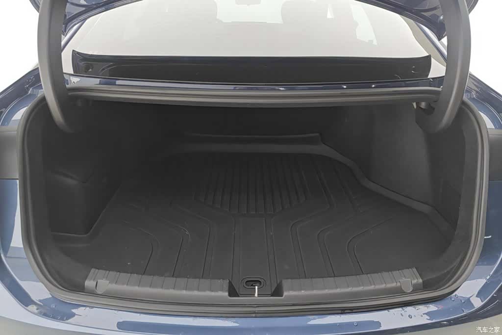 Geely A7, 2025 4