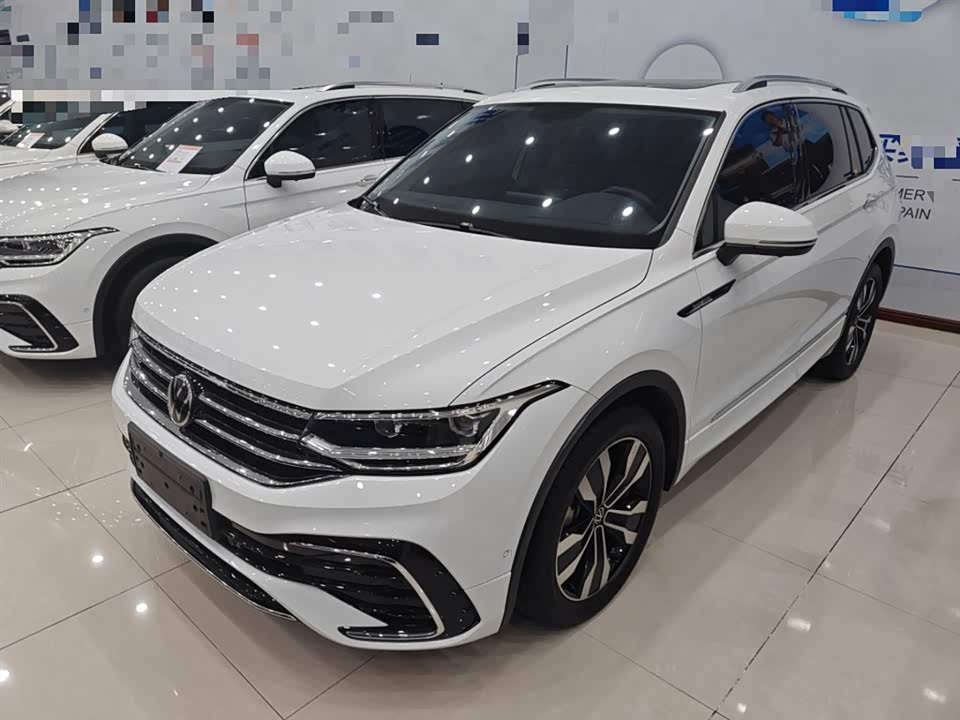 Volkswagen Tiguan L
