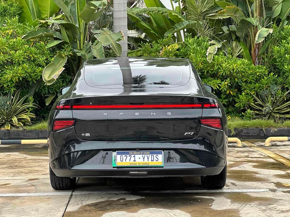 XPENG P7