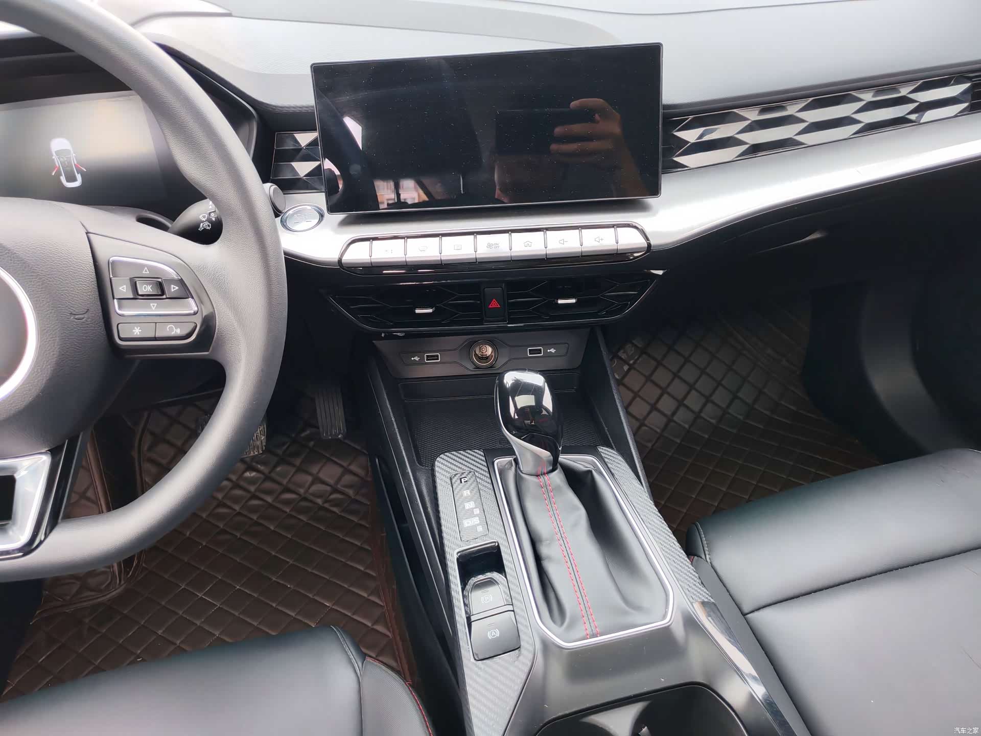 MG MG5, 2021 9