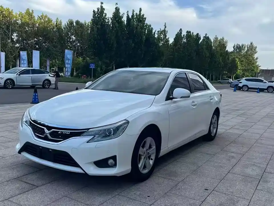 Toyota Reiz