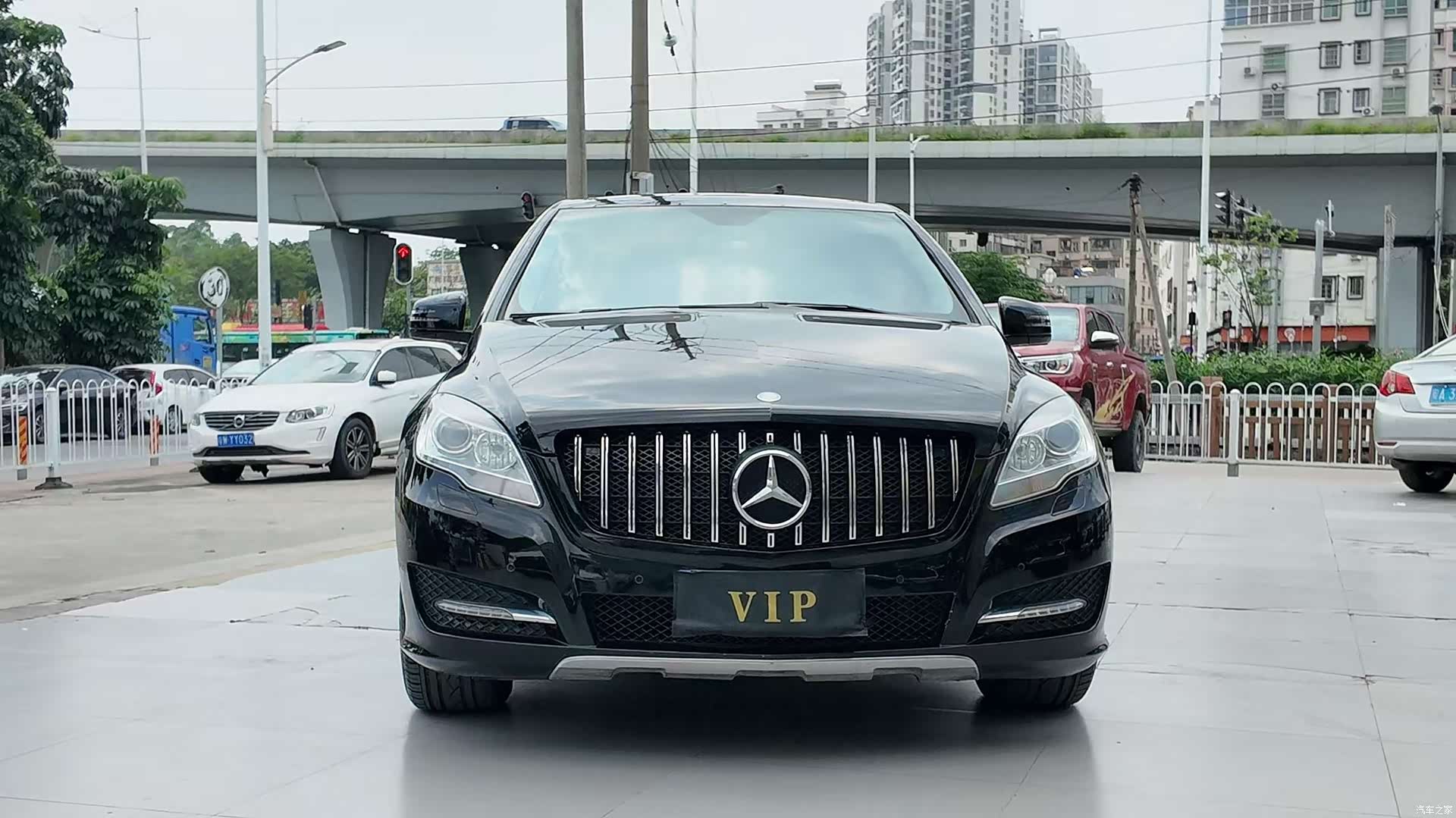 Mercedes-Benz R-Class, 2018 9