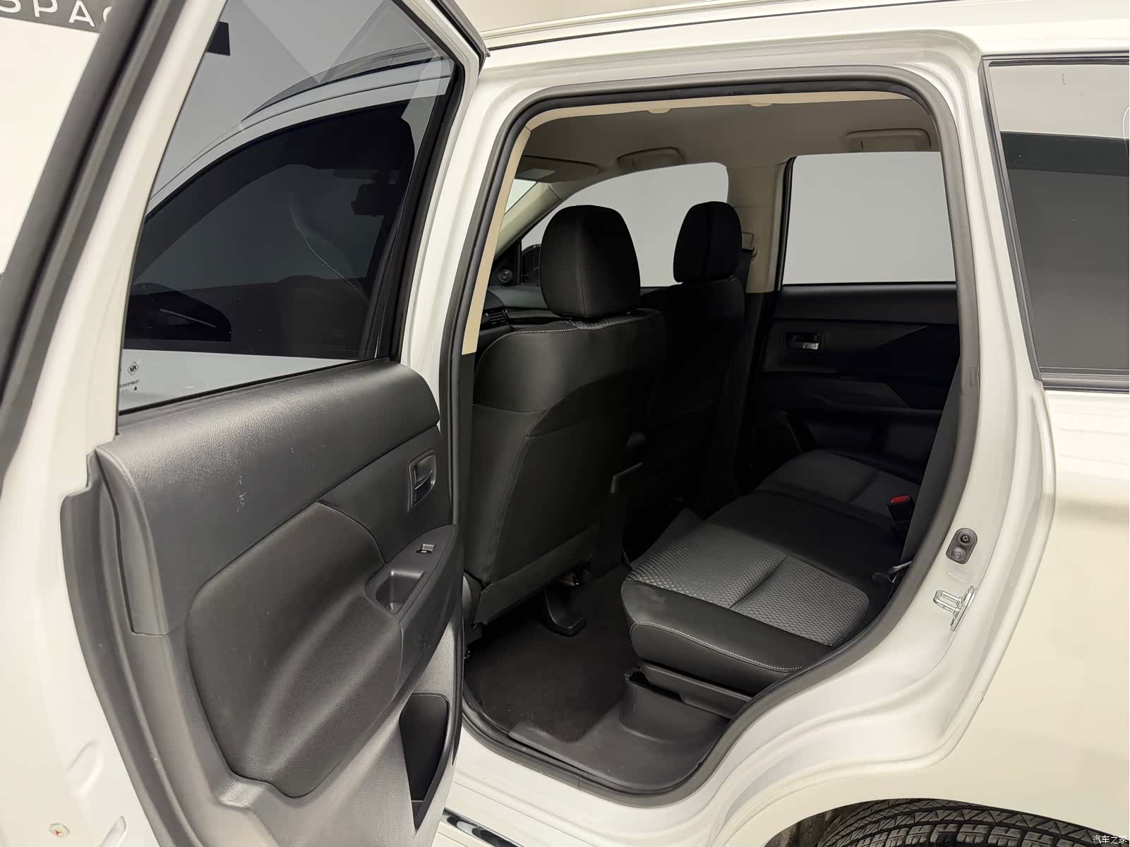 Mitsubishi Outlander, 2021 12