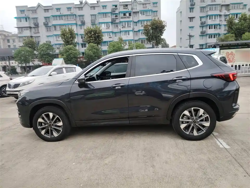 Exeed Chasing the wind