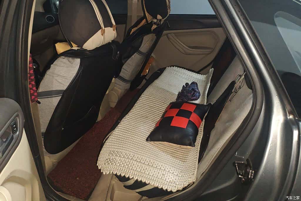 Ford Focus, 2012 11