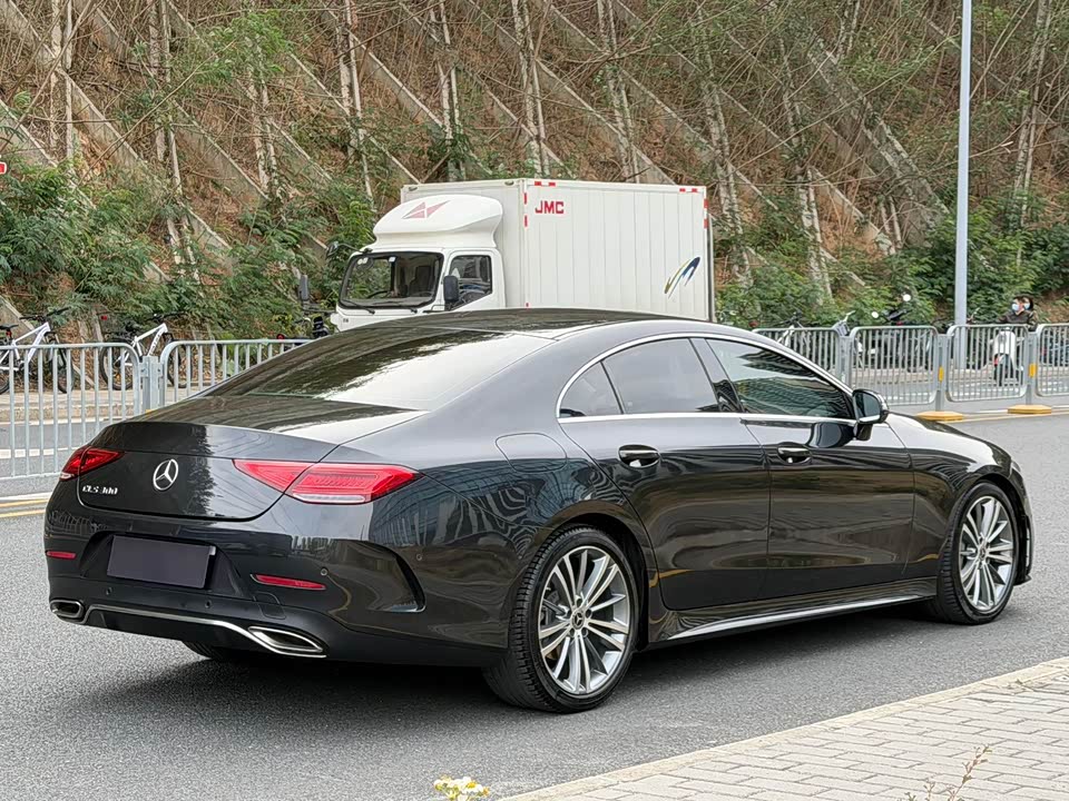 Mercedes-Benz CLS