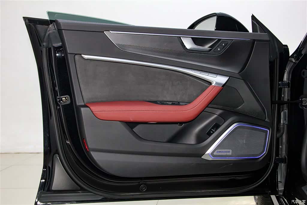 Audi A7L, 2025 18