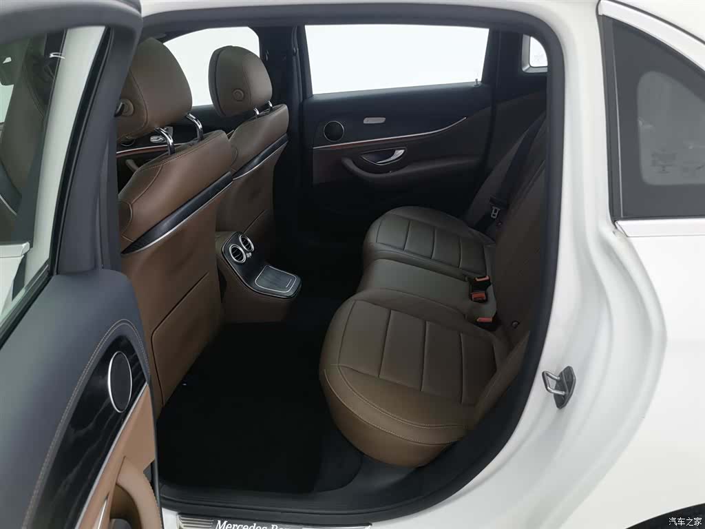 Mercedes-Benz E-Class, 2021 15