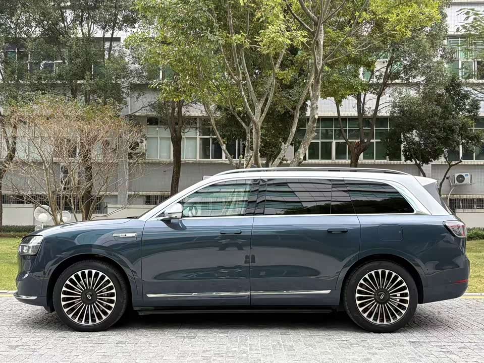 AITO Ask the world M9