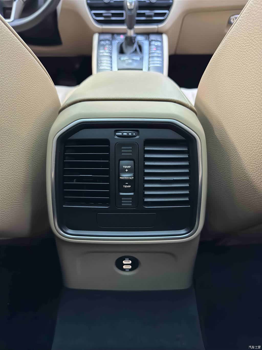 Porsche Macan, 2020 10