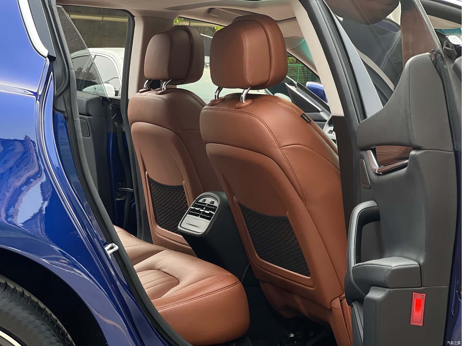 Maserati Ghibli, 2016 7