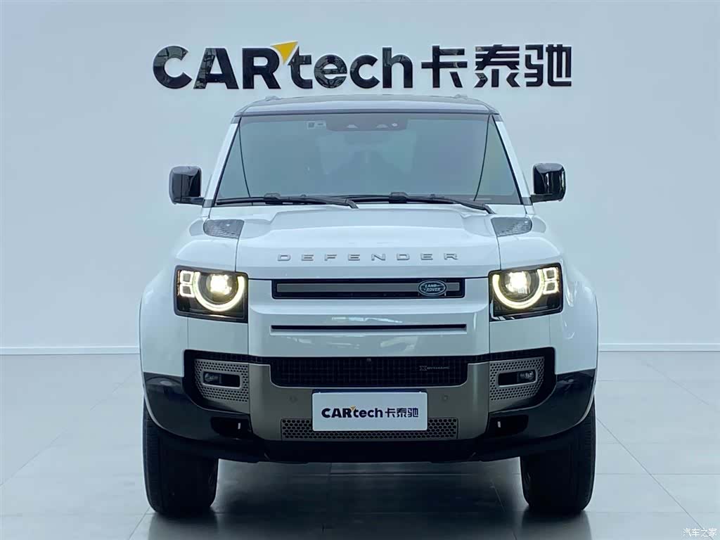 Land Rover Defender, 2024 2