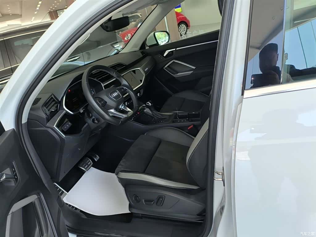 Audi Q3, 2023 15