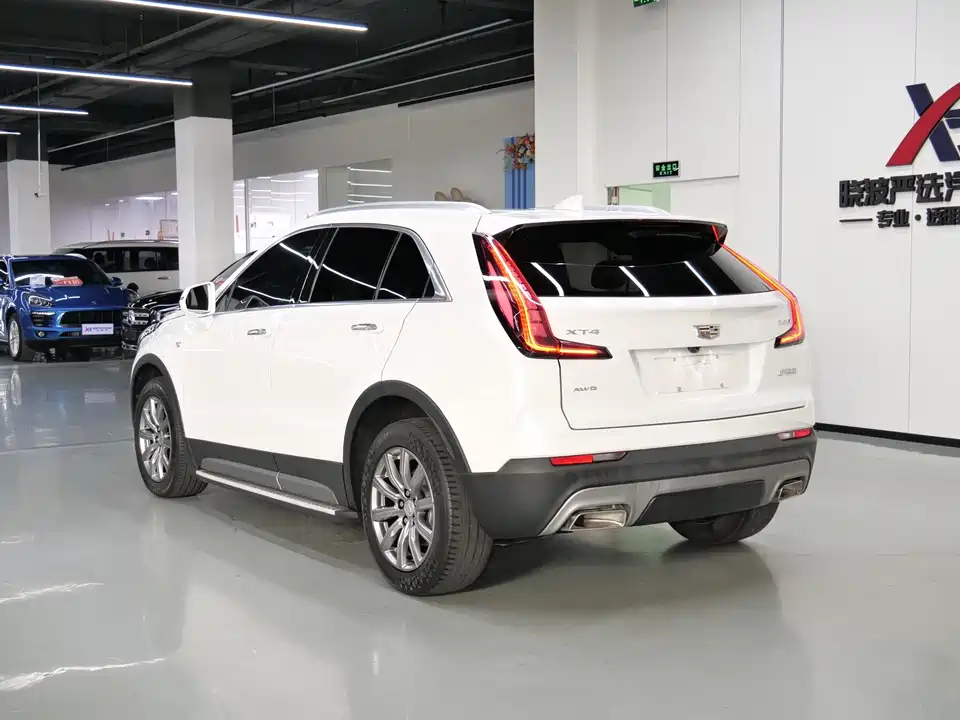 Cadillac XT4